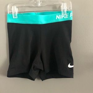 Women’s Nike Pro